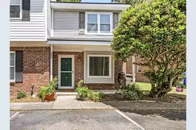 1057 Hunters Trace, Mount Pleasant, SC 29464 - Photo 1