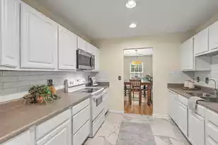 1670 Dexter Ln, Charleston, SC 29412 - Photo 11
