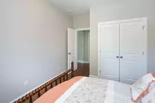 1024 Banker Ct, Mount Pleasant, SC 29429 - Photo 13