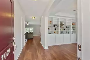 1024 Banker Ct, Mount Pleasant, SC 29429 - Photo 5