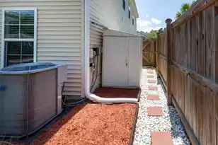 1024 Banker Ct, Mount Pleasant, SC 29429 - Photo 39