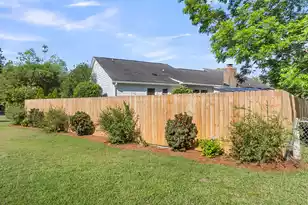 1502 Candlewood Dr, Mount Pleasant, SC 29464 - Photo 45