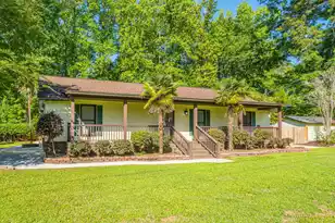 295 Forest Cir, Summerville, SC 29483 - Photo 1