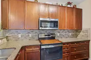 141 Golfview Ln, Summerville, SC 29485 - Photo 9