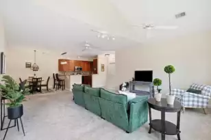 141 Golfview Ln, Summerville, SC 29485 - Photo 3