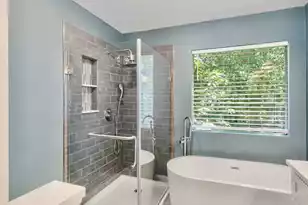 1247 Center Lake Dr, Mount Pleasant, SC 29464 - Photo 19