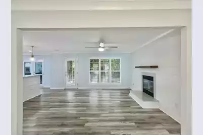 1247 Center Lake Drive, Mount Pleasant, SC 29464 - Photo 5