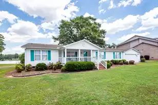 1529 Waters Edge Dr, Summerton, SC 29148 - Photo 3