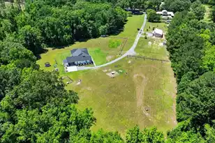 353 Cummings Chapel Rd, Ridgeville, SC 29472 - Photo 1