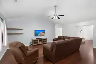 5114 Thornton Dr, Summerville, SC 29485 - Photo 7