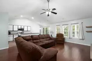 5114 Thornton Dr, Summerville, SC 29485 - Photo 9