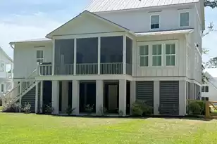 3853 Delinger Dr, Mount Pleasant, SC 29466 - Photo 9