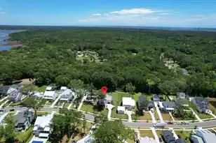 3853 Delinger Dr, Mount Pleasant, SC 29466 - Photo 11