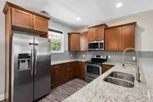 958 Beehive Rd, Mount Pleasant, SC 29429 - Photo 11