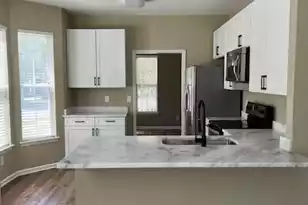 3301 Barkla Ave, Mount Pleasant, SC 29466 - Photo 5