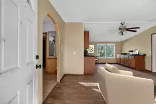 210 Cady Dr, Summerville, SC 29483 - Photo 7