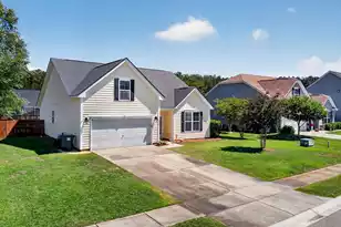 1012 Bridlewood Farms Pkwy, Ridgeville, SC 29472 - Photo 3