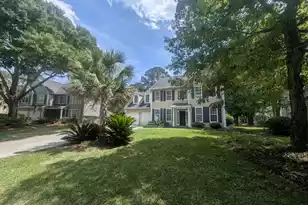 2754 Stamby Pl, Mount Pleasant, SC 29466 - Photo 3