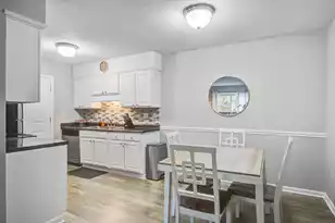 1402 Camp Road #Apt 16F, Charleston, SC 29412 - Photo 3