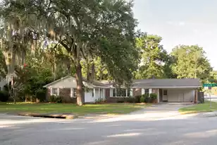 1203 Calais Dr, Mount Pleasant, SC 29464 - Photo 17