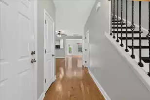 1065 Bennington Dr, Charleston, SC 29492 - Photo 5