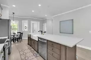613 Daffodil Ct, Summerville, SC 29486 - Photo 9