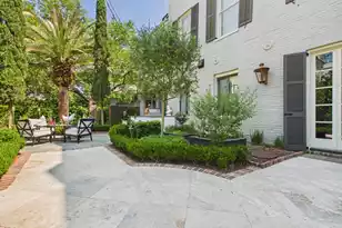 22 Lamboll St, Charleston, SC 29401 - Photo 5