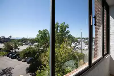 14 Lockwood Drive #Apt 2D, Charleston, SC 29401 - Photo 5