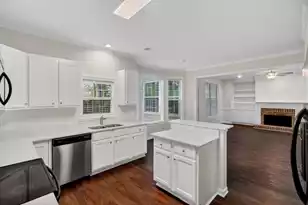 2738 Seastrand Ln, Mount Pleasant, SC 29466 - Photo 11