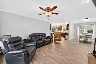 205 Confederate St, Summerville, SC 29485 - Photo 5
