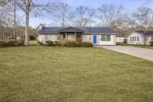 1416 Litzler Dr, Manning, SC 29102 - Photo 1