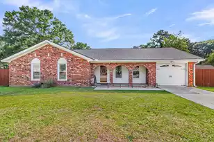 209 Longleaf Rd, Summerville, SC 29486 - Photo 1