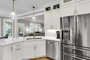 2372 Bergeron Way, Mount Pleasant, SC 29466 - Photo 5