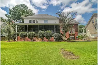 2372 Bergeron Way, Mount Pleasant, SC 29466 - Photo 9