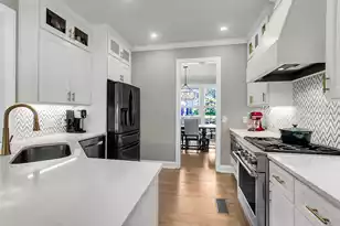 2372 Bergeron Way, Mount Pleasant, SC 29466 - Photo 7