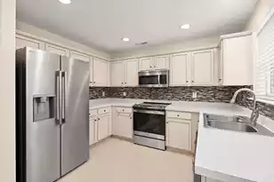 4817 Morning Dew Ct, Summerville, SC 29485 - Photo 5