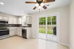 4817 Morning Dew Ct, Summerville, SC 29485 - Photo 7