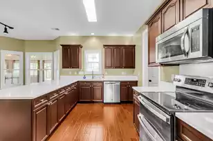 319 Lindrick Ct, Charleston, SC 29414 - Photo 7
