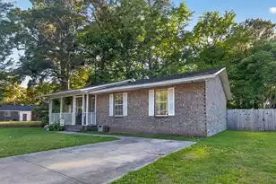 216 Azalea Ct, Moncks Corner, SC 29461 - Photo 5
