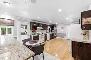 194 Pecan Dr, Summerville, SC 29483 - Photo 17