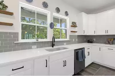 641 Laurel Street N, Summerville, SC 29483 - Photo 15