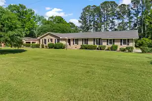 392 Fanfare Ln, Orangeburg, SC 29118 - Photo 1