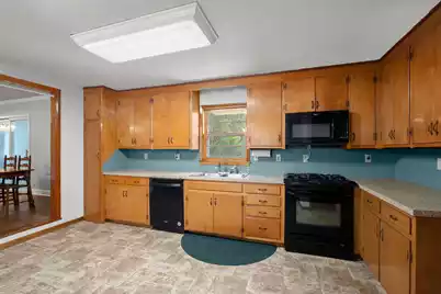 1022 Riverview Drive, Hanahan, SC 29410 - Photo 9