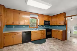 1022 Riverview Dr, Hanahan, SC 29410 - Photo 11