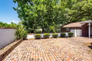110 Gordon St, Charleston, SC 29403 - Photo 17
