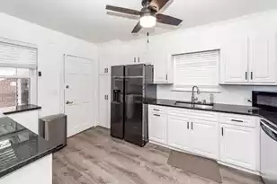 110 Gordon St, Charleston, SC 29403 - Photo 9
