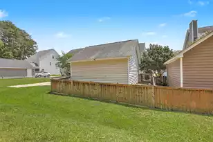 104 Pavilion St, Summerville, SC 29483 - Photo 29