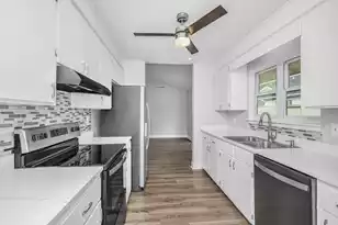 1116 Astor Dr, Mount Pleasant, SC 29464 - Photo 17