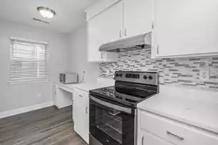1116 Astor Dr, Mount Pleasant, SC 29464 - Photo 15