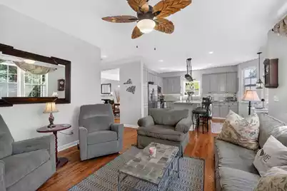 1428 Bloomingdale Lane, Mount Pleasant, SC 29466 - Photo 11